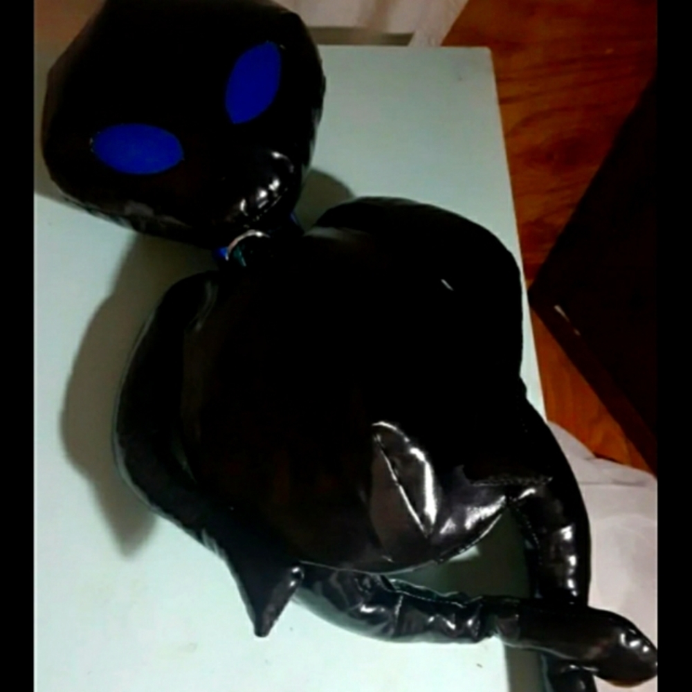 Dollskill we come in peace alien backpack